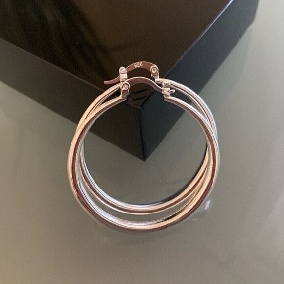 NEW 925 Sterling SILVER Hoop Earring 1.5" MSRP: $129 - Picture 3 of 4